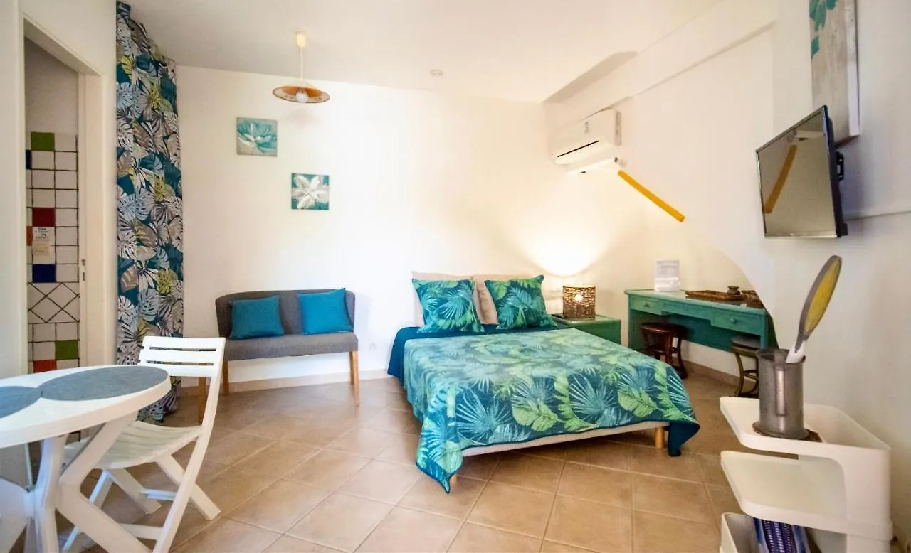 Holiday home Complexe La Providencia - Villa, Duplex, Studio, Jacuzzi Le Diamant