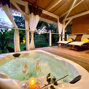  Chalet Gaïa - Ti-zen Et Son Jacuzzi Niché Dans Un Jardin Tropical, En Amoureux